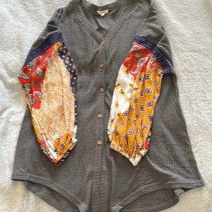 ODDY 1XL Waffle knit top. Functional buttons. Worn once. Excellent condition